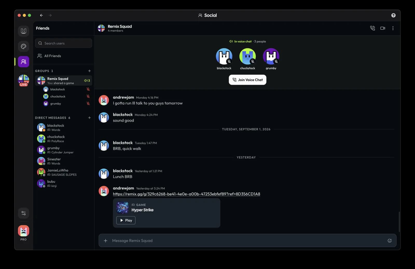 Voice chat and messages in Remix Desktop Social